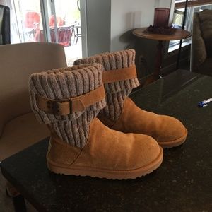 UGG Cambridge Boot - Size US 7